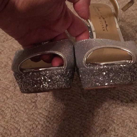 Gorgeous silver sparkle shoes - Picture 7 of 8